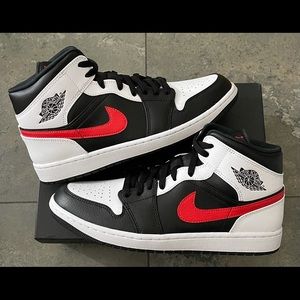 Jordan 1 Mid Black/Chile Red/White